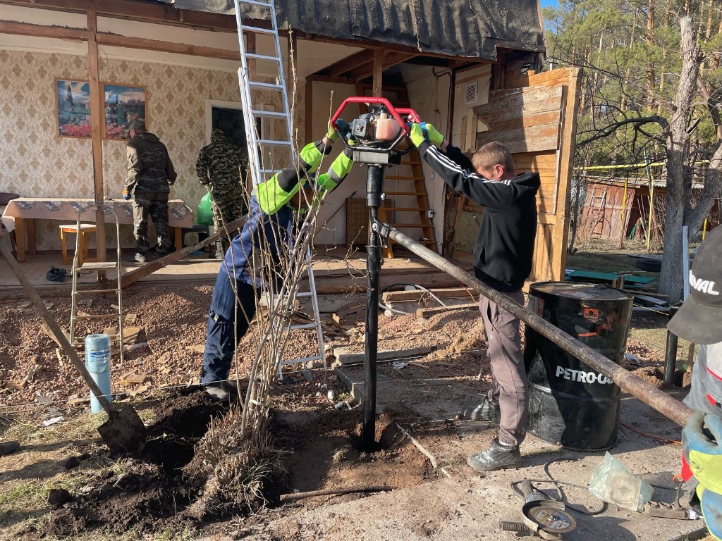 Монтаж мотобуром